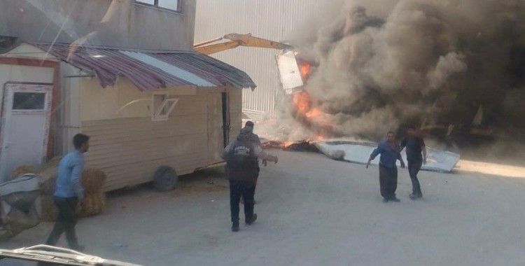 Hatay’da fabrikada çıkan yangın söndürüldü
