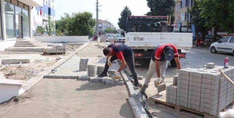 Kilit parke taşı çalışmaları devam ediyor
