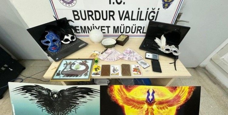 Burdur’da büyücülük ve falcılık adı altında cinsel tacizde bulunan şahıs yakalandı
