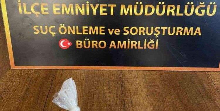 Şüphe üzerine durdurulan şahsın üzerinden tarihi yüzük çıktı
