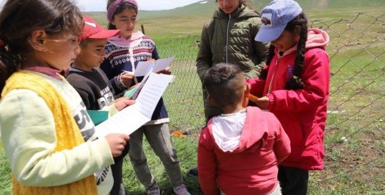 Marmara Üniversitesi öğrencileri, bayramda çocukları sevindirdi
