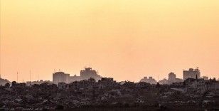 İsrail ordusu, Gazze Şeridi'nin orta kesimlerinde ve güneydeki Refah'ta saldırılara devam ediyor