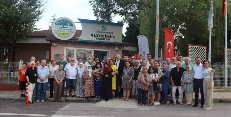 Alzheimer Yaşam Evi 3 yaşında
