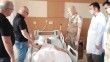 Ağrı Valisi Koç, Kurban Bayramı’nda hastaları ziyaret etti
