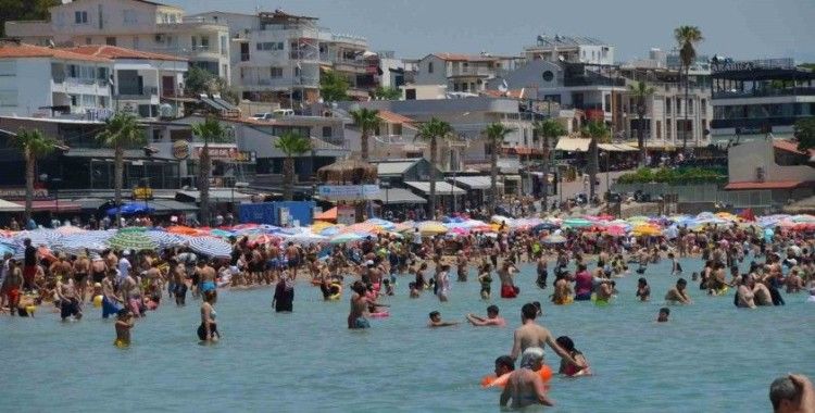 Didim’de tatilciler plajları doldurdu
