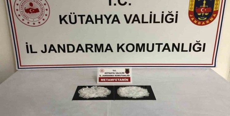 Kütahya’da uyuşturucu operasyonunda gözaltına alınan şüpheli tutuklandı
