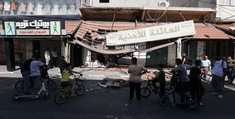 İsrail güçleri, işgal altındaki Batı Şeria'nın Kalkilya kentine baskın düzenledi