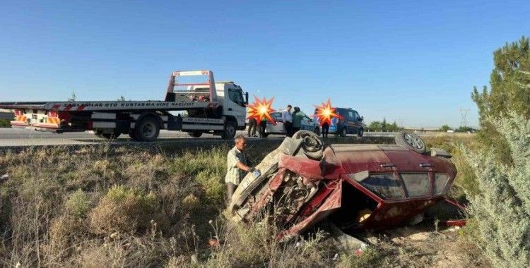 Hurdaya dönen otomobilde sürücü kazayı yaralı atlattı
