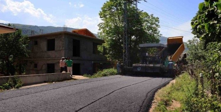 Ordu’nun kırsal yol ağında sıcak asfalt çalışmaları sürüyor
