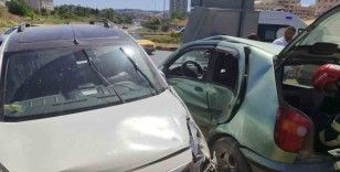 Kastamonu’da kamyonet ile otomobil çarpıştı: 3 yaralı
