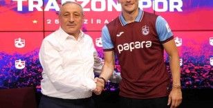 Trabzonspor, yeni transferleri Borna Barisic ve John Lundstram ile sözleşme imzaladı
