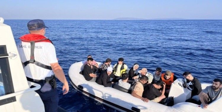 Aydın’da 15 düzensiz göçmen kurtarıldı

