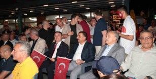 Zonguldak’ta dev ekranda milli maç coşkusu yaşadılar
