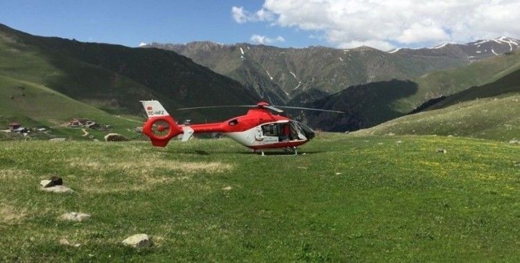 Ambulans helikopterin yayla mesaisi yaz mevsimi ile başladı
