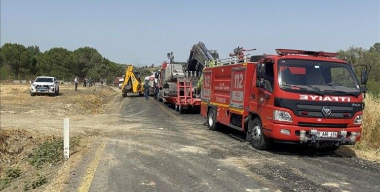 Tekirdağ'da çıkan tarla yangınına müdahale ediliyor