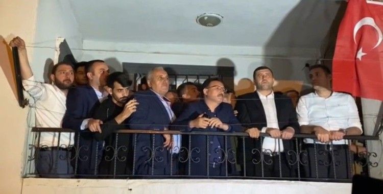 Baki Ersoy: “Vali Çiçek ve müdür Aydın’ın kahramanlıklarına şahidiz”
