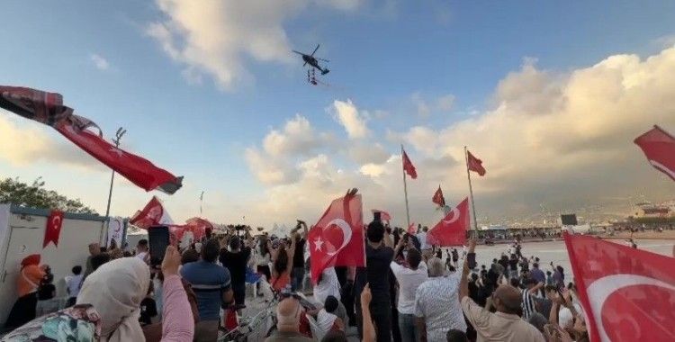 Çelik kanatlardan İskenderun körfezinde mest eden gösteri
