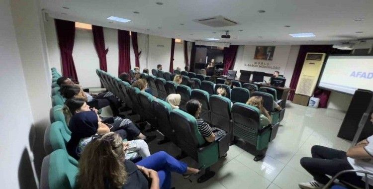 Muğla İl Sağlık Müdürlüğü’nden ’Afet ve Farkındalık’ eğitimi
