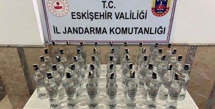 Jandarma ekipleri 43 litre sahte içki ele geçirdi