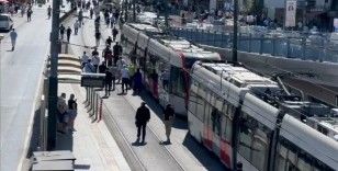 Kabataş-Bağcılar tramvay hattında teknik arıza nedeniyle seferler aksadı