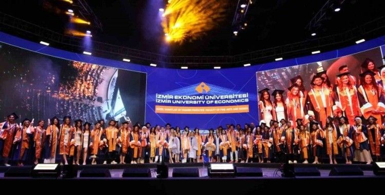 İzmir Ekonomi’de ‘5 günlük’ mezuniyet coşkusu
