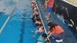Gerger ilçesinde açılan kursla çocuklar yüzme öğreniyor
