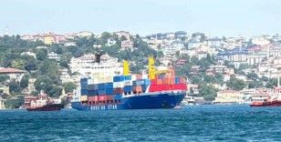 İstanbul Boğazı’nda gemi arıza yaptı, boğaz trafiği askıya alındı

