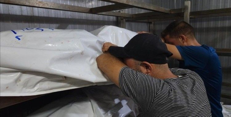 İsrail'in Gazze kentine düzenlediği saldırılarda çok sayıda Filistinli hayatını kaybetti