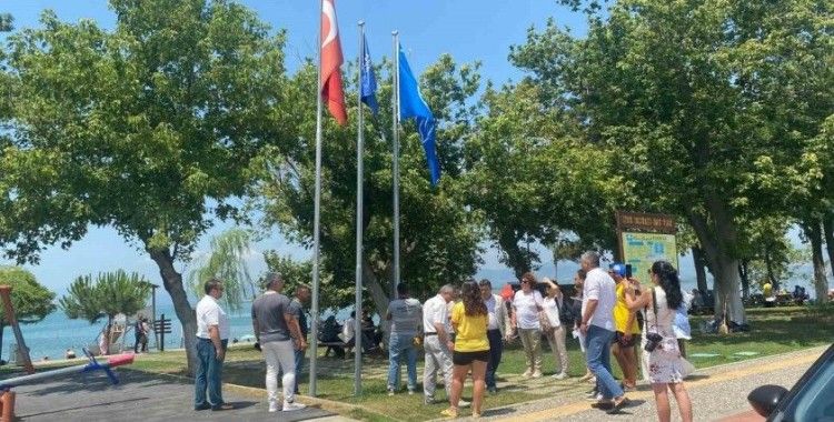 Bursa sahillerinde ‘Mavi Bayrak’ dalgalanıyor
