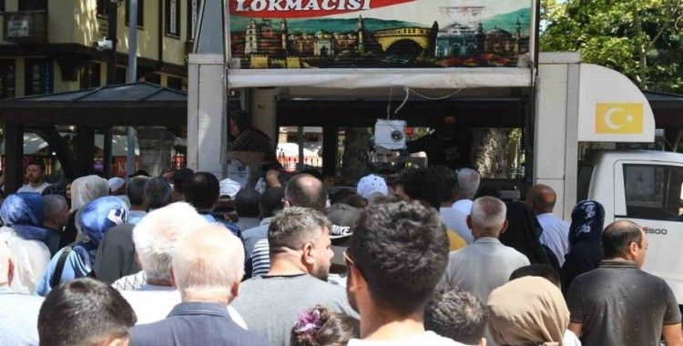Osmangazi’de 15 Temmuz şehitleri için lokma ikramı
