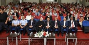 Büyükkılıç, ERÜ’de 15 Temmuz konulu konferans ve törene katıldı
