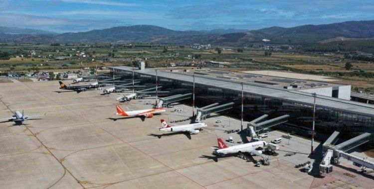 Milas-Bodrum Havalimanı 6 ayda 1 milyon 574 bin yolcuya hizmet verdi
