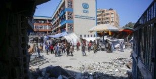 İsrail, Gazze Şeridi'nde UNRWA'ya ait okulların yüzde 70'ini vurdu