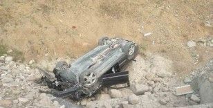 Sinop’ta otomobil şarampole düştü: 2 yaralı
