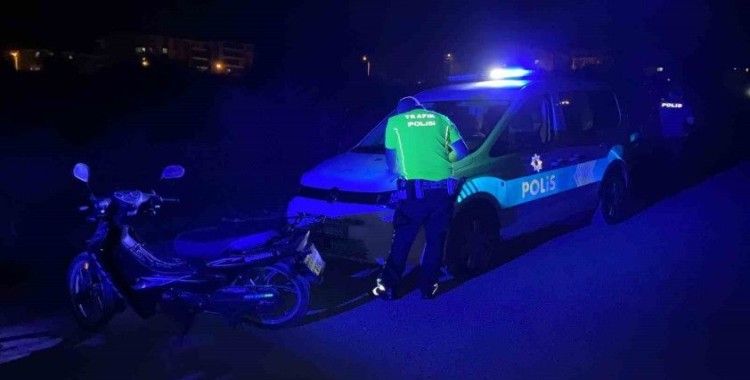 Uzunköprü’de "dur" ihtarına uymayan ehliyetsiz sürücü polis kovalamacası sonucu yakalandı
