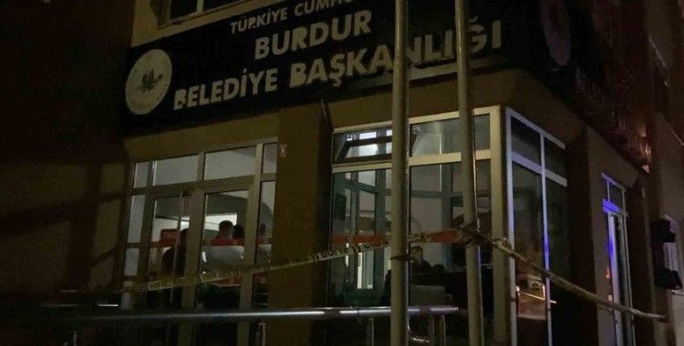 Burdur Belediyesi güvenlik görevlisi nöbet değişimine gelen arkadaşı tarafından ölü bulundu
