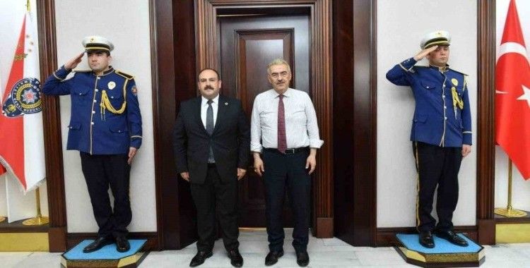 Başkan Hamamcı, Dönmez ve Gürcan ile istişarelerde bulundu
