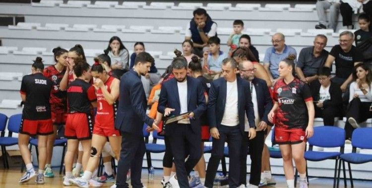Turgutlu Belediyesi Kadın Basketbol Takımında teknik ekip ile yola devam
