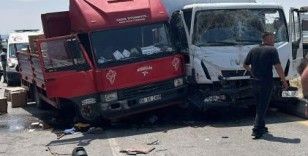 Ankara'da iki kamyonun çarpıştığı kazada 3 kişi yaralandı