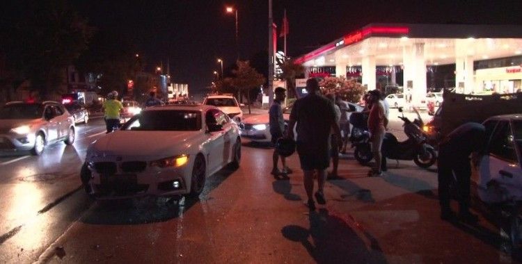 Üsküdar’da iki otomobil çarpıştı: 1 yaralı

