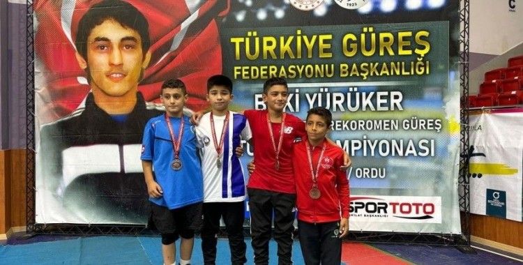 Sökeli güreşçi Talayhan Türkiye 3’üncüsü oldu
