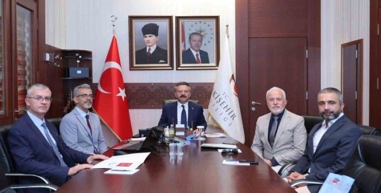 Vali Aksoy Başkanlığında, il sağlık hizmetleri toplantısı gerçekleştirildi
