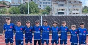 Elazığsporlu futbolcular yürekleri ısıttı
