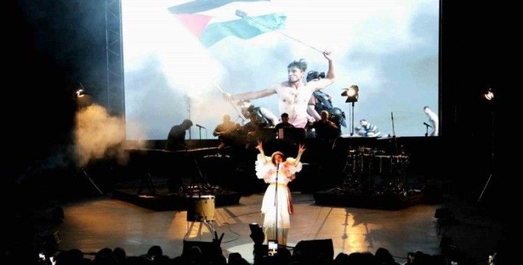 Dünya Barışının simge ismi Mathlouthi, Bursa Festivali’nde
