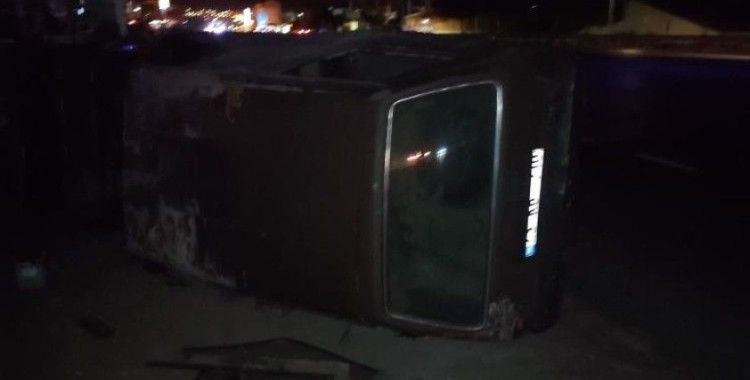 Tatvan'da zincirleme kaza: Ambulans kazaya karıştı