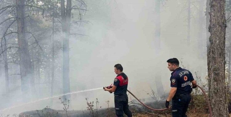 Büyükşehir Belediyesi yangınlara anında müdahale etti
