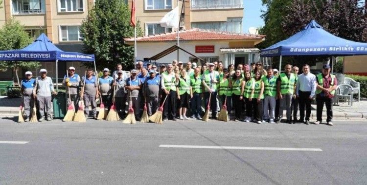 Gökmeydan Mahallesi’nden örnek “Temizlik Hareketi” başladı
