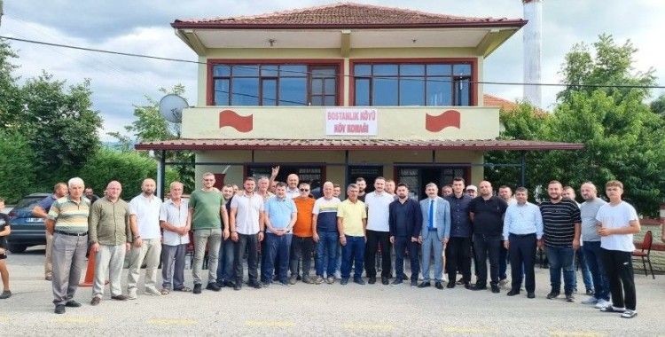 Doğalgaz isteyen köylüler AK Parti heyeti ile bir araya geldi
