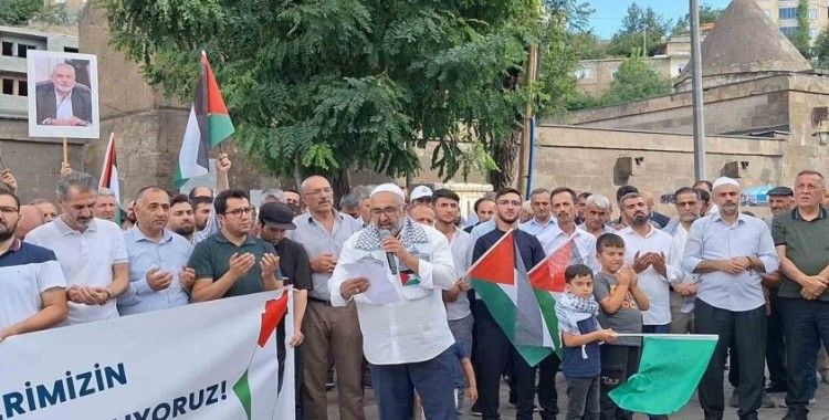 Hamas lideri İsmail Haniye için Bitlis’te gıyabi cenaze namazı kılındı
