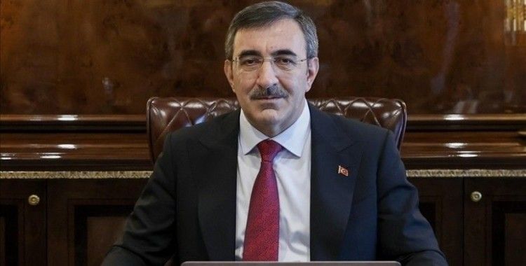 Cumhurbaşkanı Yardımcısı Yılmaz, YAŞ kararlarının hayırlı olmasını diledi